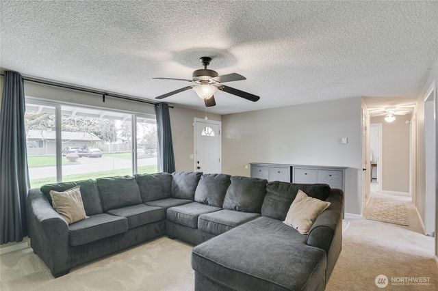 1228 NW Westridge Street, Vancouver, WA 98665