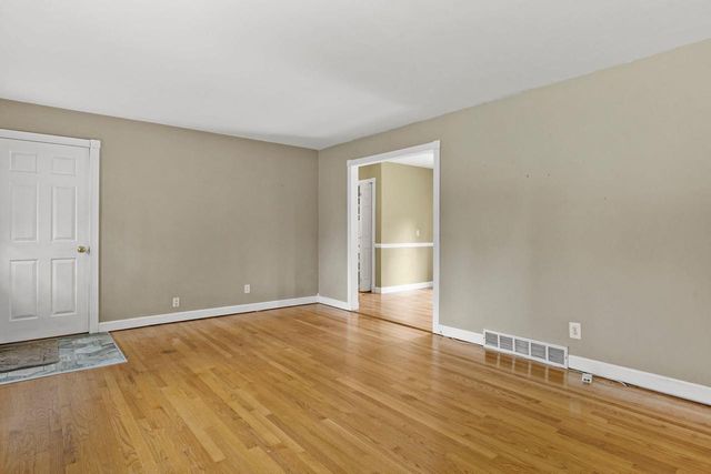 809 Flora Lane, Madison, WI 53714