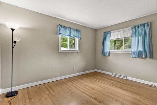 809 Flora Lane, Madison, WI 53714