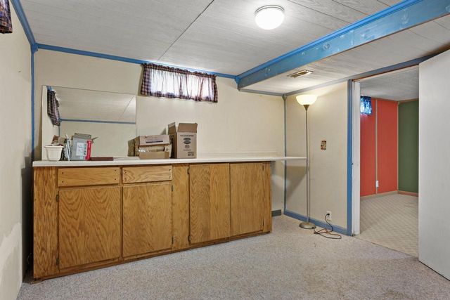 809 Flora Lane, Madison, WI 53714