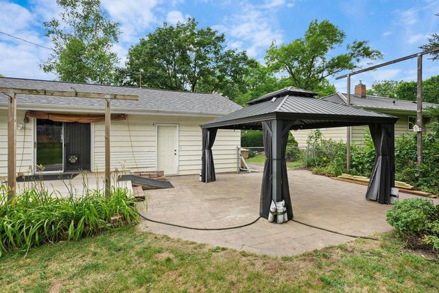 809 Flora Lane, Madison, WI 53714