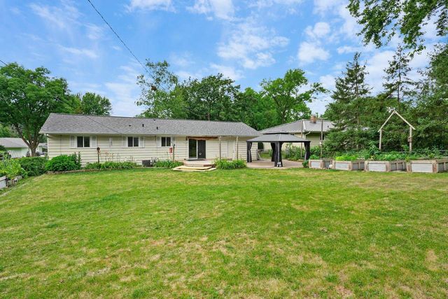 809 Flora Lane, Madison, WI 53714