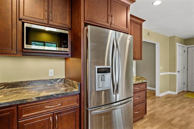 809 Flora Lane, Madison, WI 53714