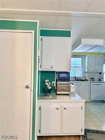 2787 Breezewood DR, North Fort Myers, FL 33917