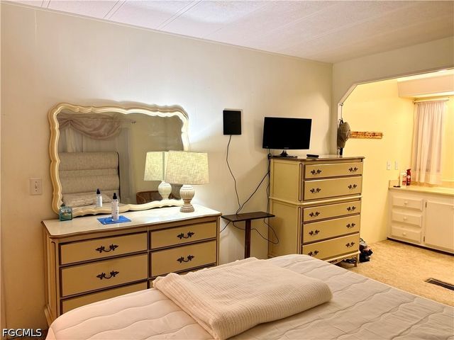 2787 Breezewood DR, North Fort Myers, FL 33917