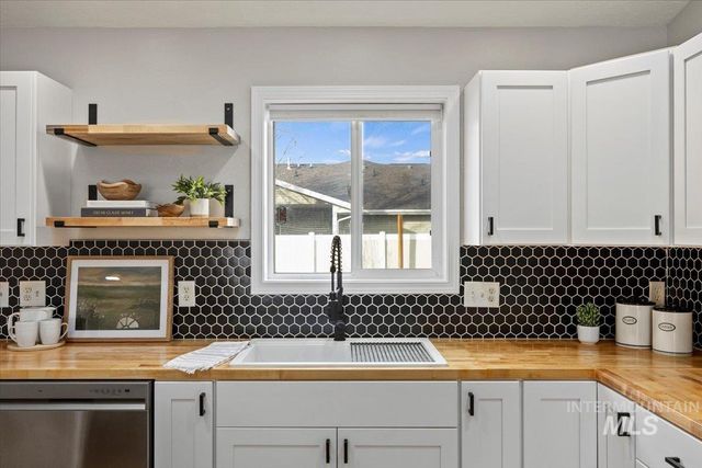 1827 Targhee Drive, Twin Falls, ID 83301