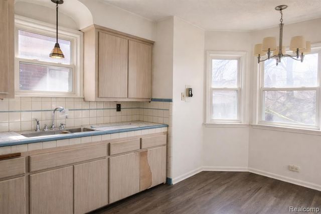 18095 Appoline Street, Detroit, MI 48235