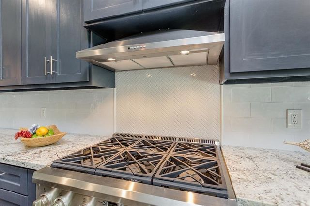 2312 Dolan Springs Lane, Friendswood, TX 77546