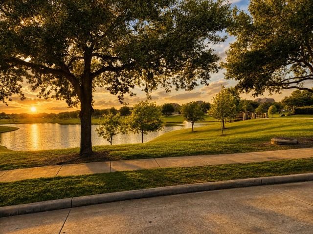 2312 Dolan Springs Lane, Friendswood, TX 77546