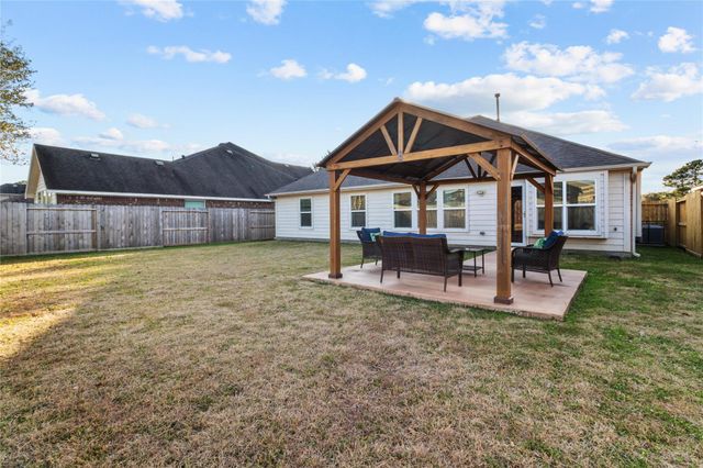 4047 Conifer Drive, Dickinson, TX 77539