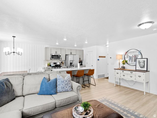 3644 W CORNFIELD DR, Lehi, UT 84043