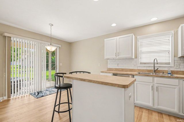 25615 Serenity Drive, South Bend, IN 46628
