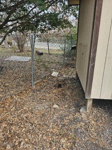 408 Greenfield RD, Kyle, TX 78640