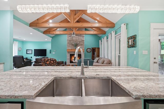37 Ridge View, Vilonia, AR 72173