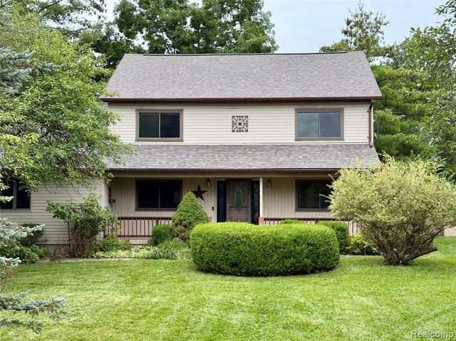 10280 Nimphie Road, Fenton, MI 48430