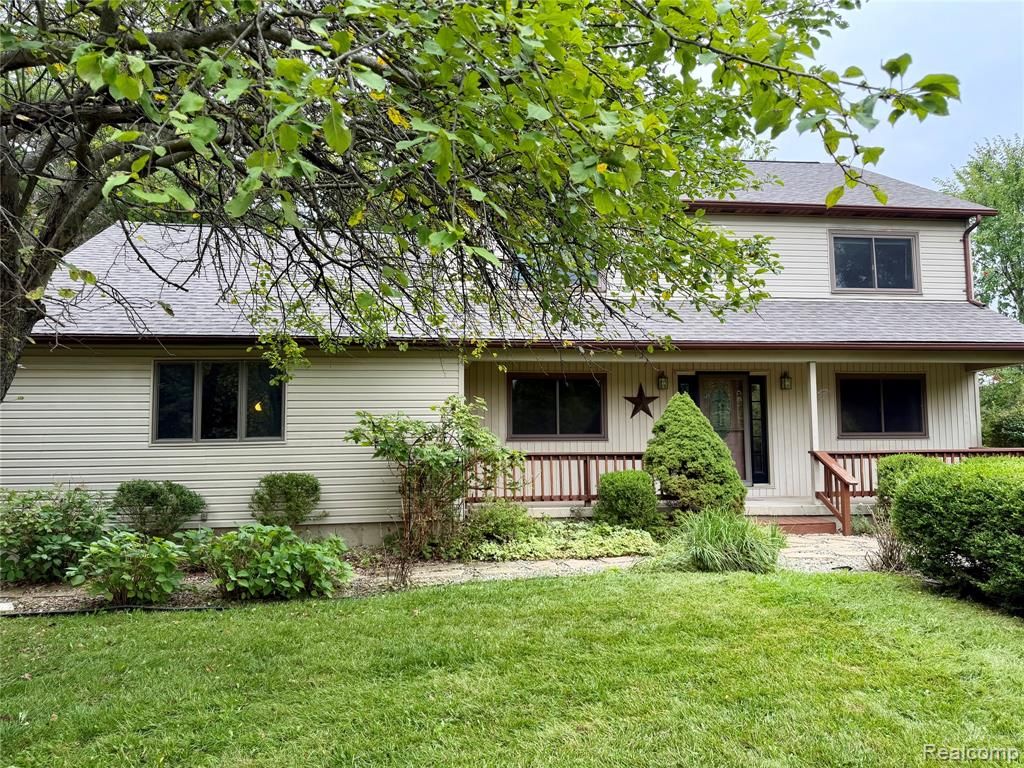 10280 Nimphie Road, Fenton, MI 48430