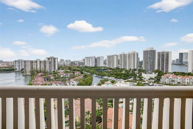 1000 Island Blvd 2105, Aventura, FL 33160