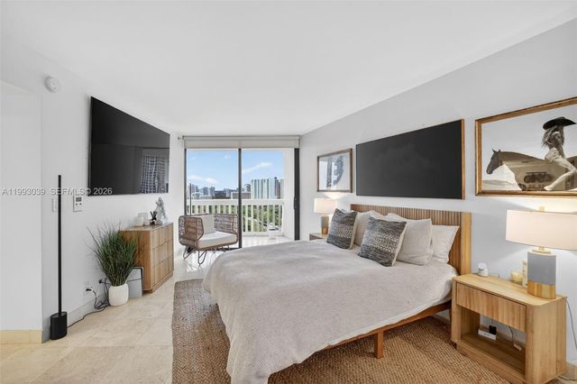 1000 Island Blvd 2105, Aventura, FL 33160