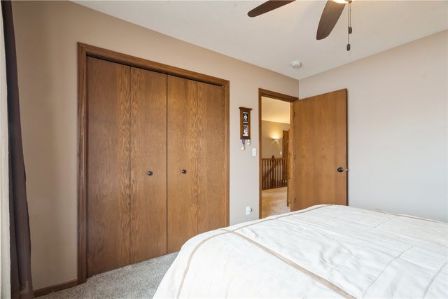 4420 Rec Drive, Marion, IA 52302