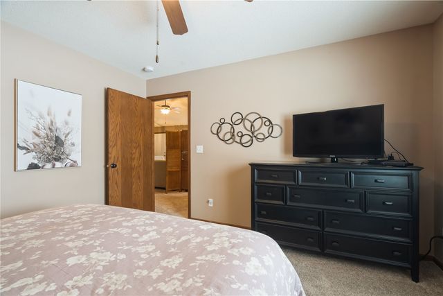 4420 Rec Drive, Marion, IA 52302