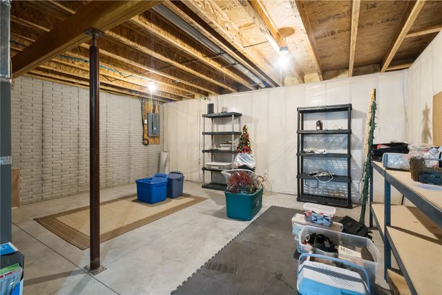 4420 Rec Drive, Marion, IA 52302