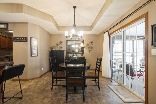 4420 Rec Drive, Marion, IA 52302