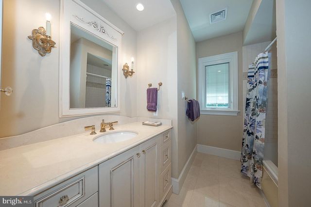 226 MCCLENAGHAN MILL RD, Wynnewood, PA 19096