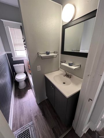 2319 S Main Street, Elkhart, IN 46517