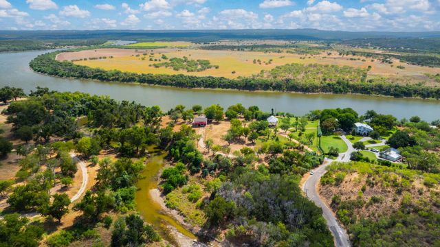 1557 County Road 343, Marble Falls, TX 78654