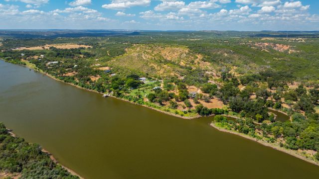 1557 County Road 343, Marble Falls, TX 78654
