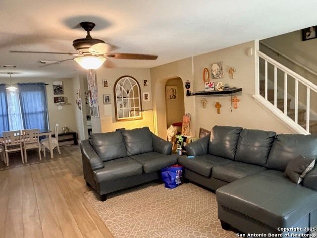 10107 Cedarvale Drive, San Antonio, TX 78245