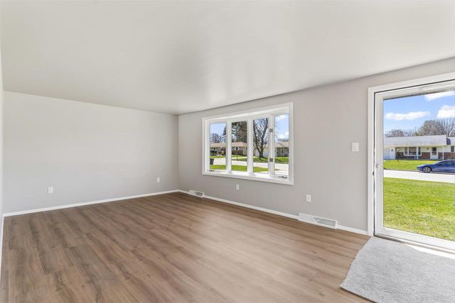 838 MARYDALE DRIVE, Green Bay, WI 54313