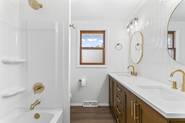 838 MARYDALE DRIVE, Green Bay, WI 54313
