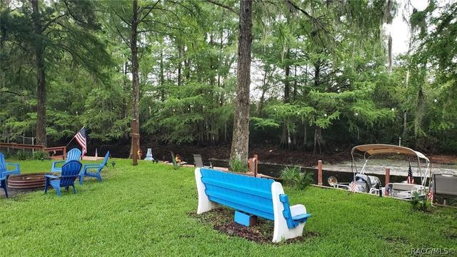 5601 S Perch Drive, Floral City, FL 34436