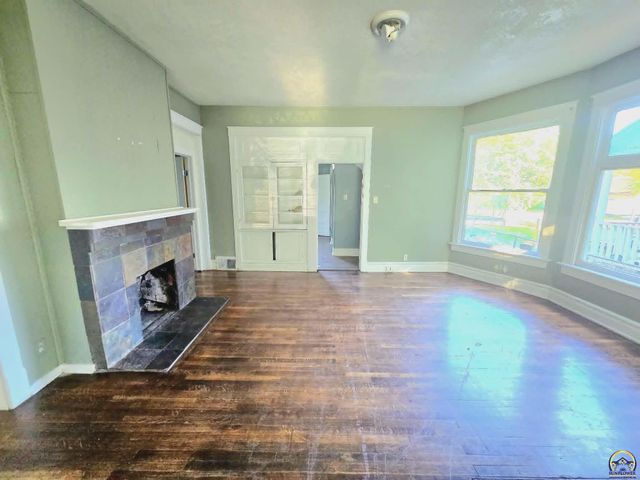 1248 SW Clay ST, Topeka, KS 66604