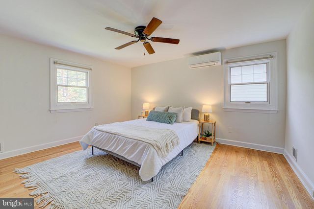 6717 44TH AVE, Hyattsville, MD 20782