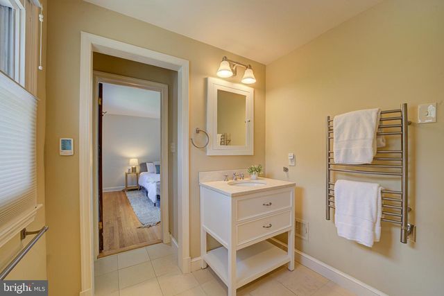 6717 44TH AVE, Hyattsville, MD 20782