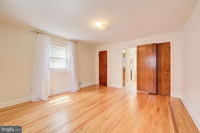 6717 44TH AVE, Hyattsville, MD 20782