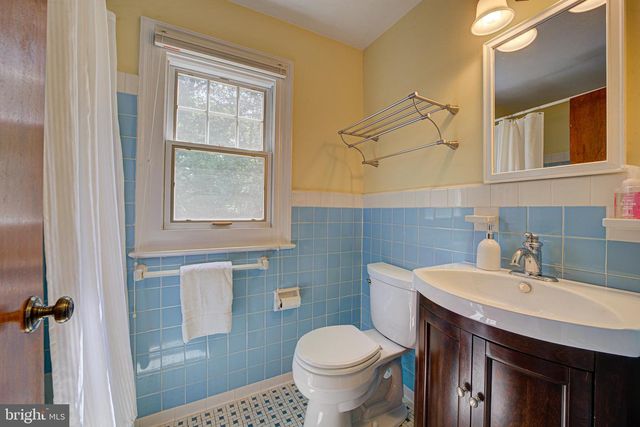 6717 44TH AVE, Hyattsville, MD 20782