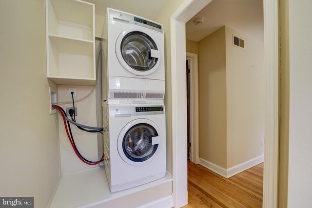 6717 44TH AVE, Hyattsville, MD 20782