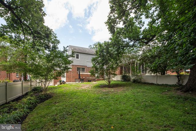 6717 44TH AVE, Hyattsville, MD 20782