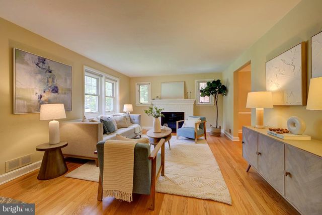 6717 44TH AVE, Hyattsville, MD 20782