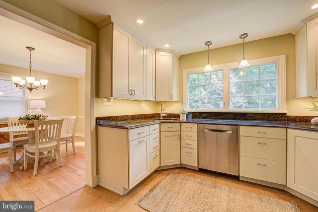 6717 44TH AVE, Hyattsville, MD 20782