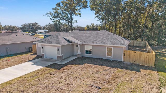 24310 NW FALCON AVENUE, Dunnellon, FL 34431