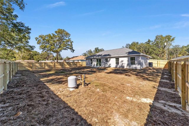24310 NW FALCON AVENUE, Dunnellon, FL 34431