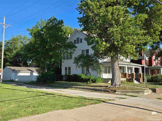 312 N Mulberry Street, Abilene, KS 67410