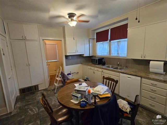 312 N Mulberry Street, Abilene, KS 67410