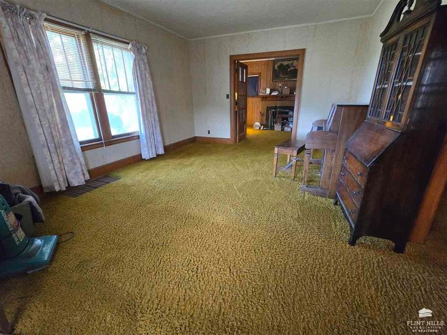 312 N Mulberry Street, Abilene, KS 67410