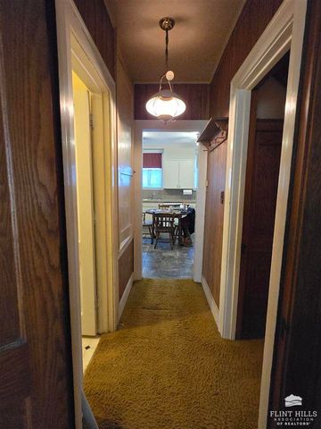 312 N Mulberry Street, Abilene, KS 67410