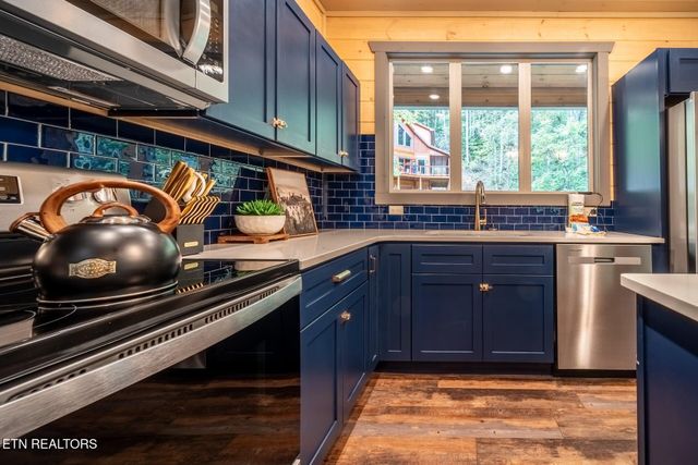 5175 Riversong Way, Sevierville, TN 37862